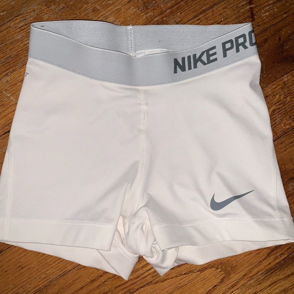 Nike Pro